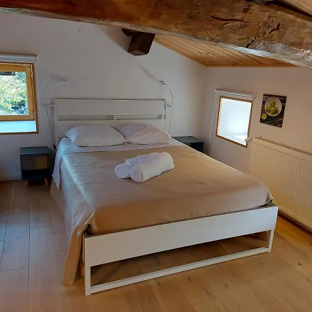 La Cambuse Des Gones - 3 * Thurins